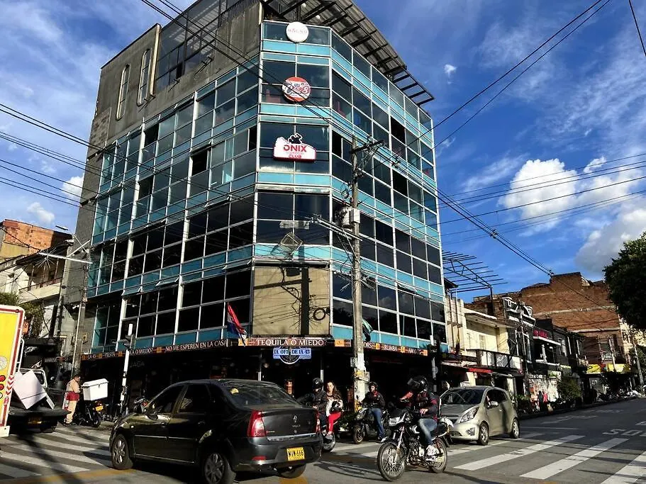 Apartamento Grande, Hermoso, Acogedor Y Privado Medellin