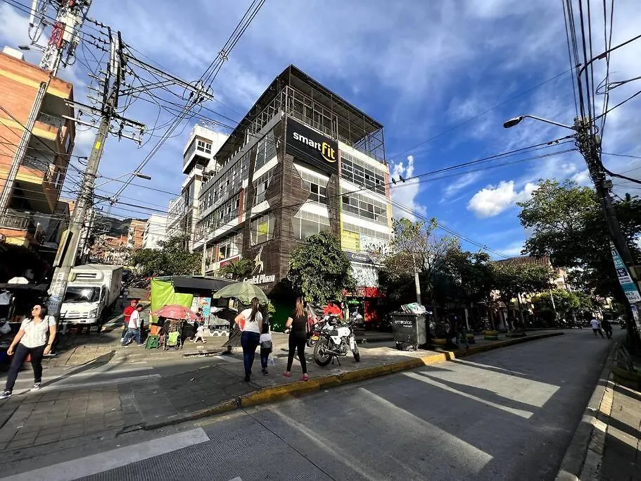 Apartamento Grande, Hermoso, Acogedor Y Privado Medellin Apartment