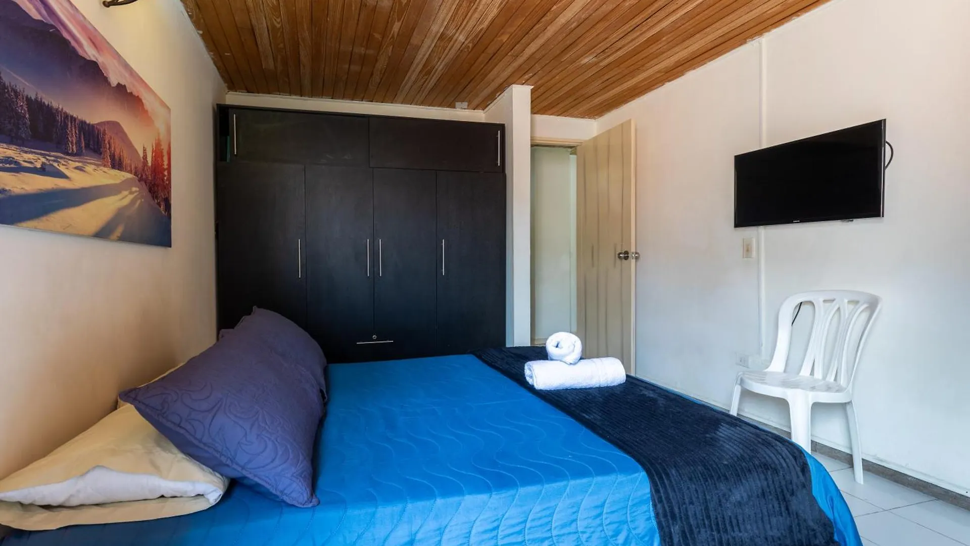 Apartamento Grande, Hermoso, Acogedor Y Privado Medellin Apartment